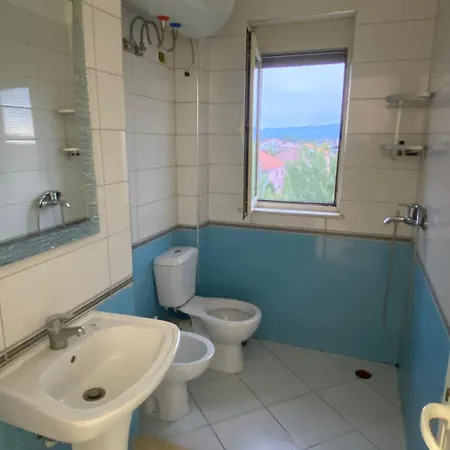 Tota Apartment Durres * Bisht Kamez